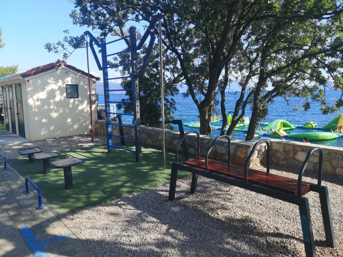 Villa Clara Apartments Kvarner Novi Vinodolski Eksteriør billede